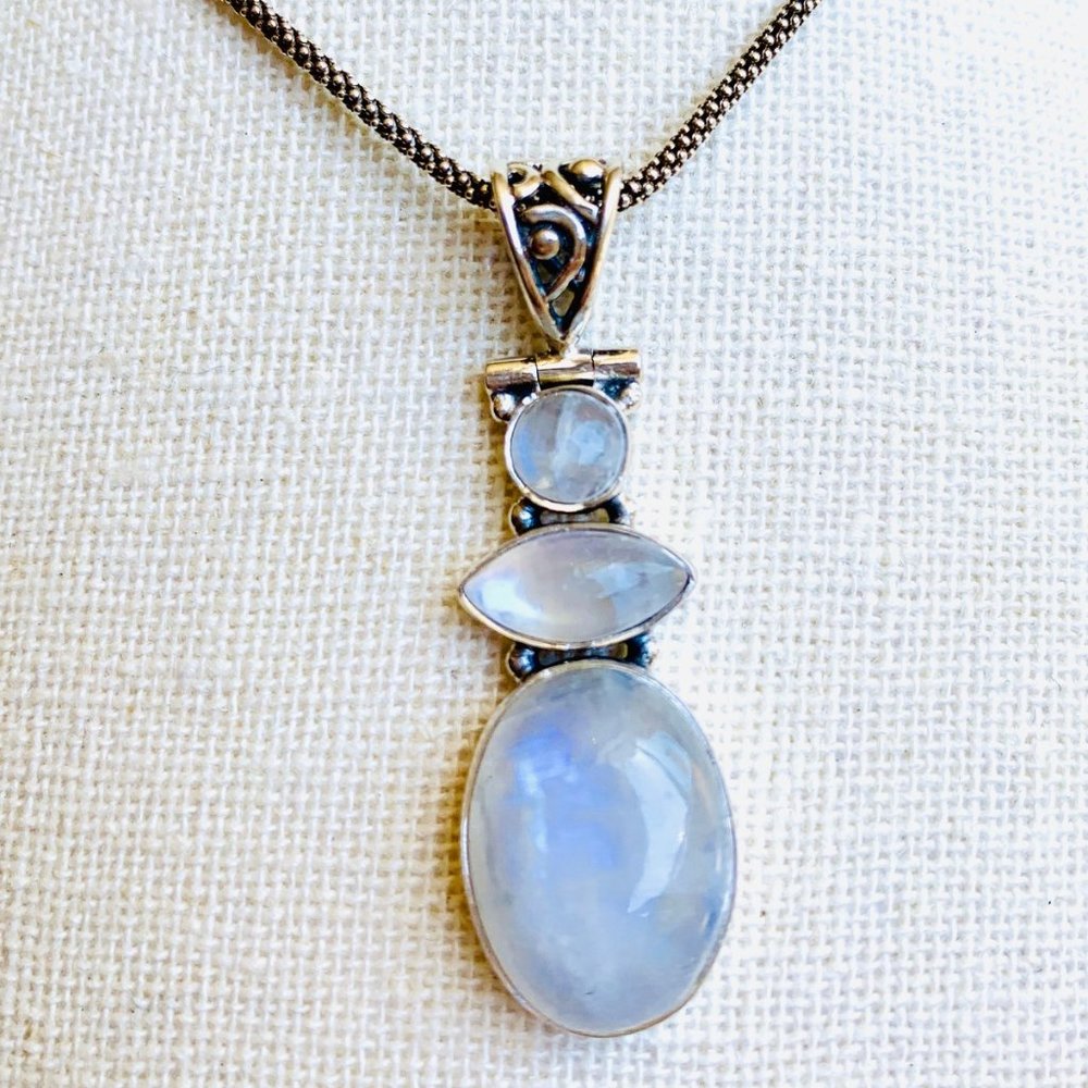 Moonstone & Sterling Silver Pendant